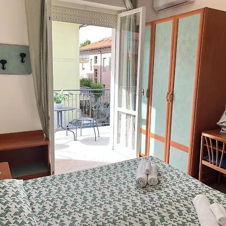 Blue Sky Bed & Breakfast 3*